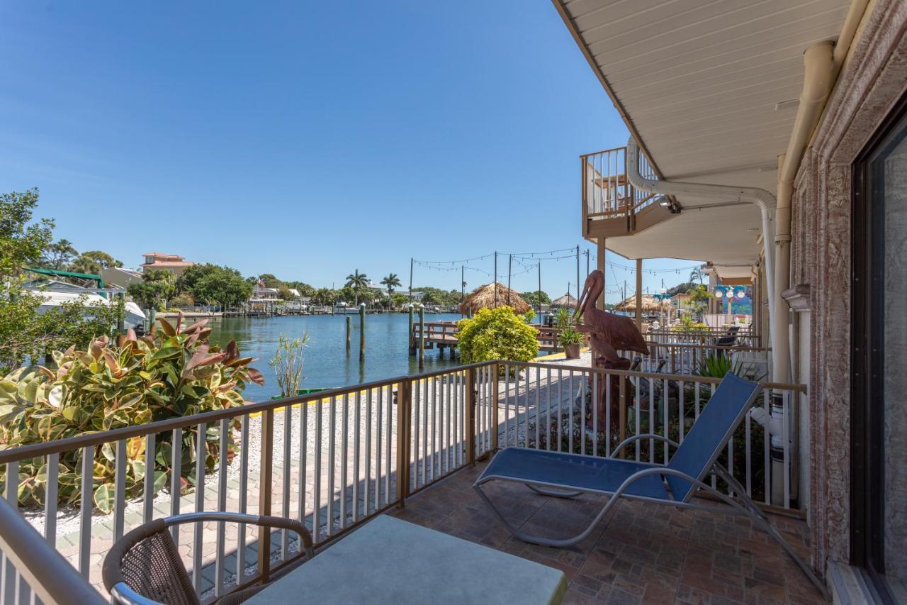 Bayview Plaza Waterfront Resort St. Pete Beach Bilik gambar