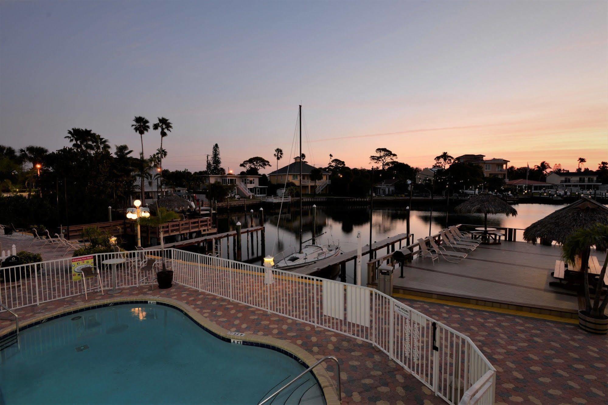 Bayview Plaza Waterfront Resort St. Pete Beach Luaran gambar