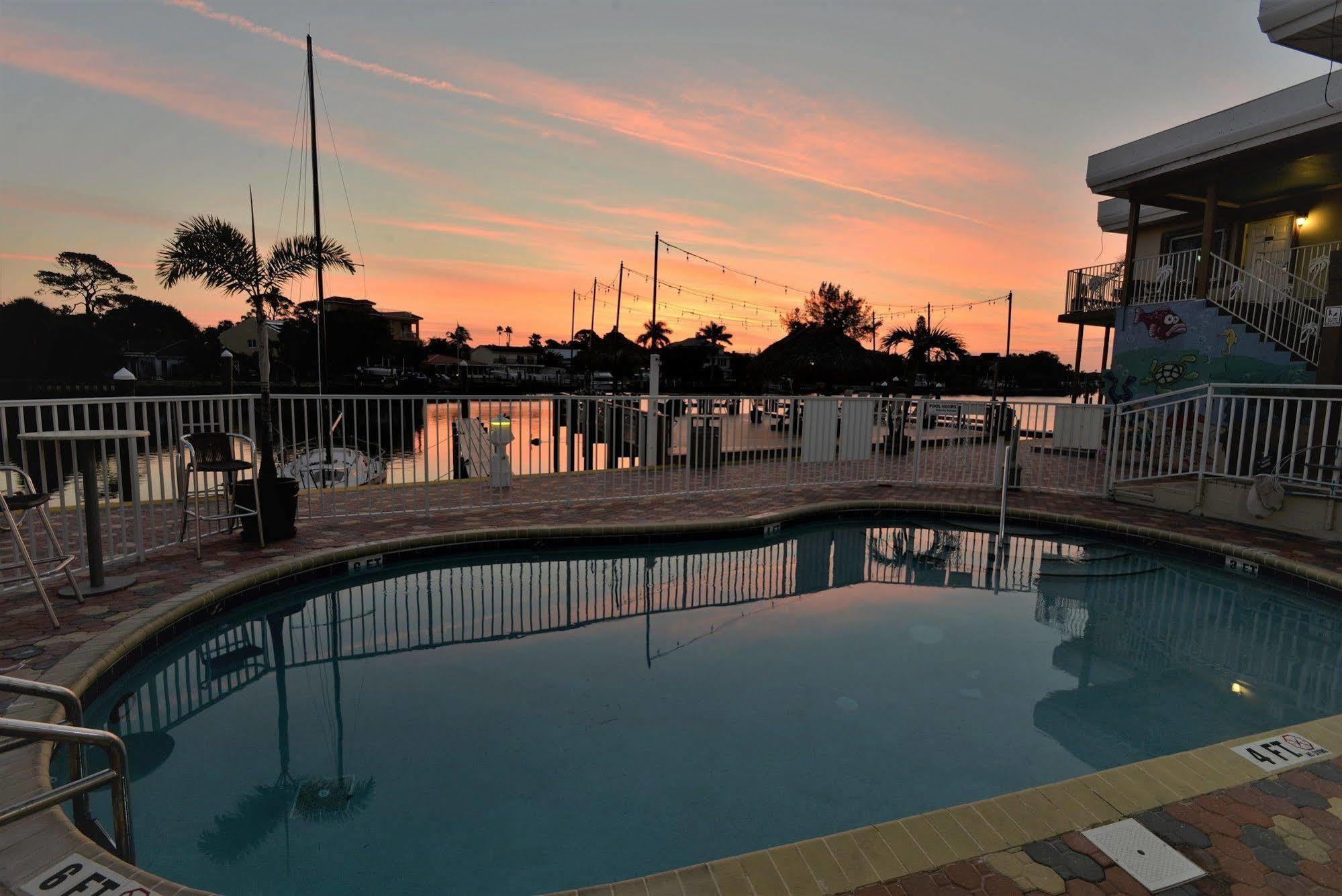 Bayview Plaza Waterfront Resort St. Pete Beach Luaran gambar